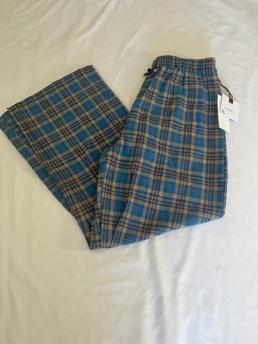 Wide-Leg Plaid Joggers in Blue and Tan